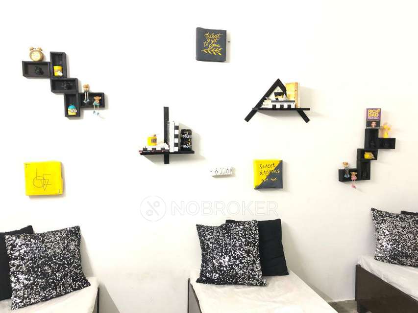 PG for Girls in Pitampura