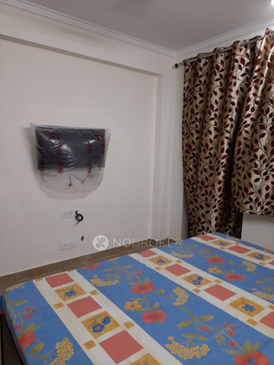 1 BHK Flat for Rent  In Sector 43