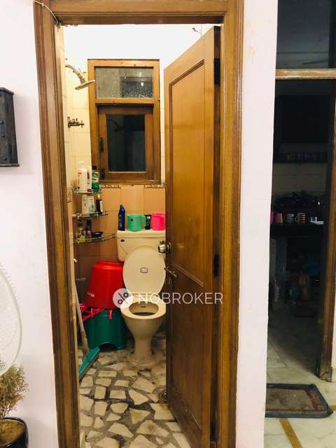 3 BHK Flat For Sale  In Karol Bagh