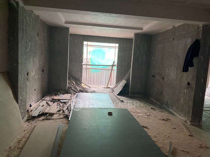 4+ BHK Flat For Sale  In Preet Vihar 