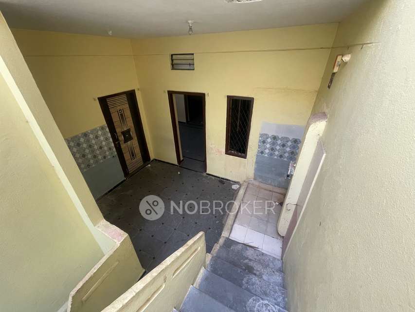 4+ BHK House For Sale  In , Chandrayangutta