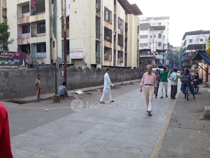 2 BHK Flat In Azra Aprtment for Rent  In Kausa, Mumbra