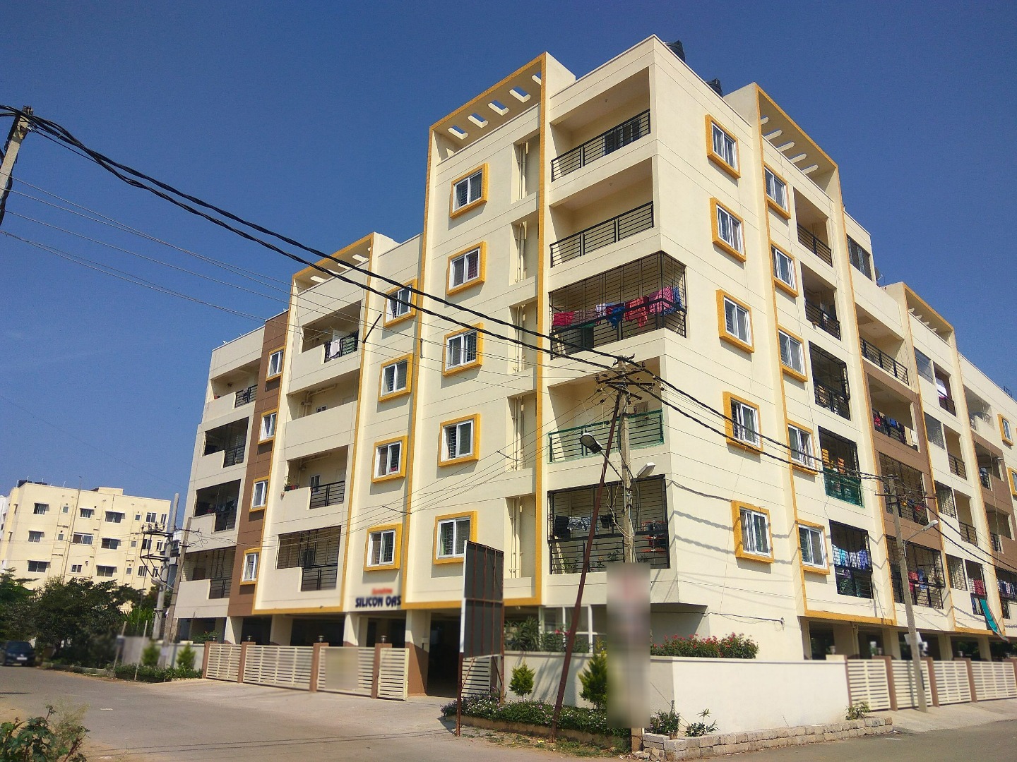 Sunshine Silicon Oasis