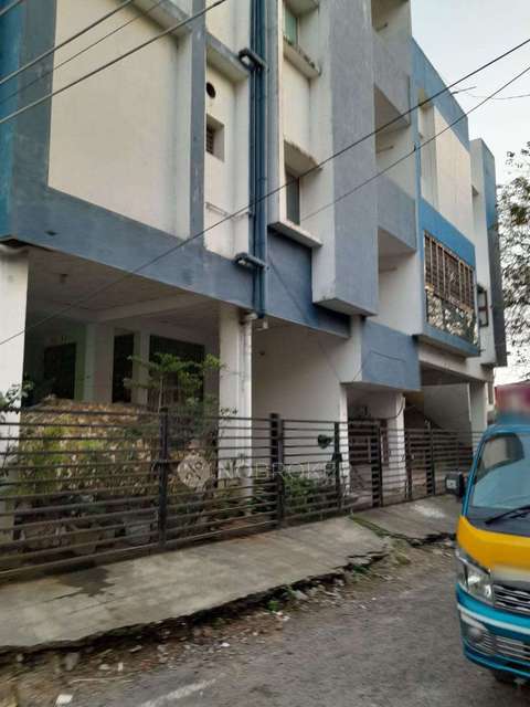 4 BHK Flat In Sripathy Apartment For Sale  In Chromepet