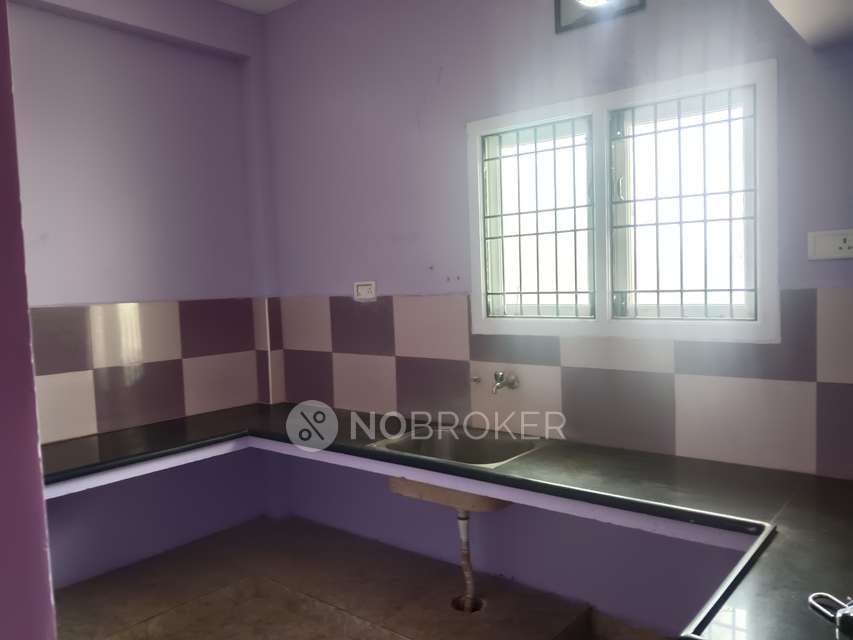 4 BHK Flat In Sripathy Apartment For Sale  In Chromepet