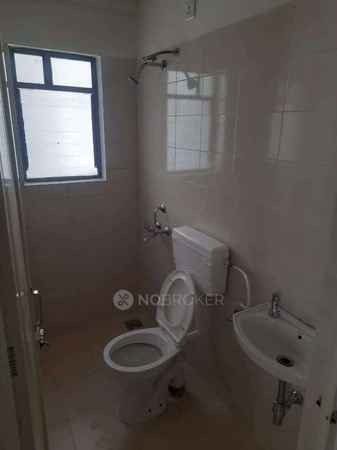 2 BHK Flat In Peninsula Address One  For Sale  In Gahunje