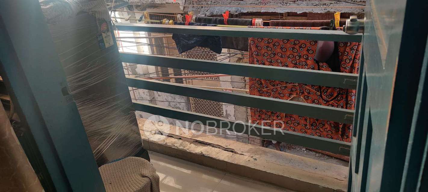 2 BHK Flat In Builder Floor Dwarka Mor For Sale  In Rama Park, Block A