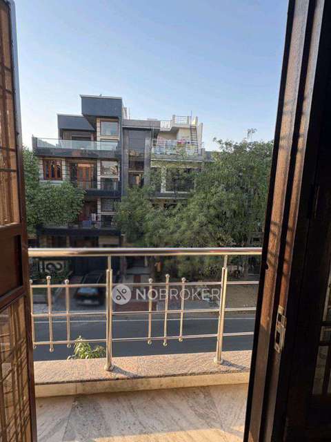 2 BHK Flat In Standalone Building  For Sale  In Alpha 1