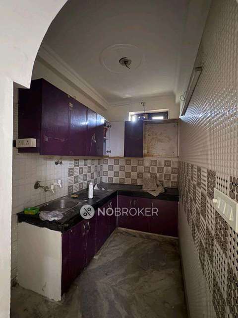 2 BHK Flat In Standalone Building  For Sale  In Alpha 1