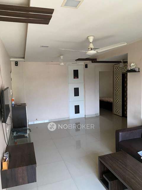 2 BHK Flat In Chhabhaiya Park Chs For Sale  In Majiwada