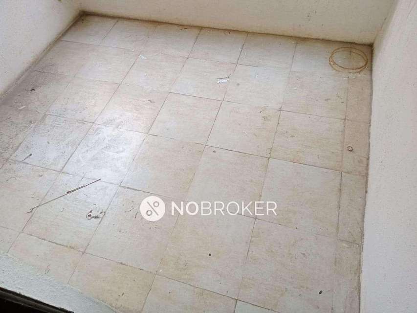 2 BHK Flat In Shubhshree Apartment For Sale  In Vikas Nagar