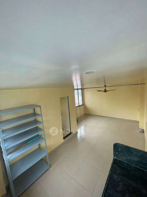 1 RK Flat for Rent  In Sidharth Nagar Society Rd