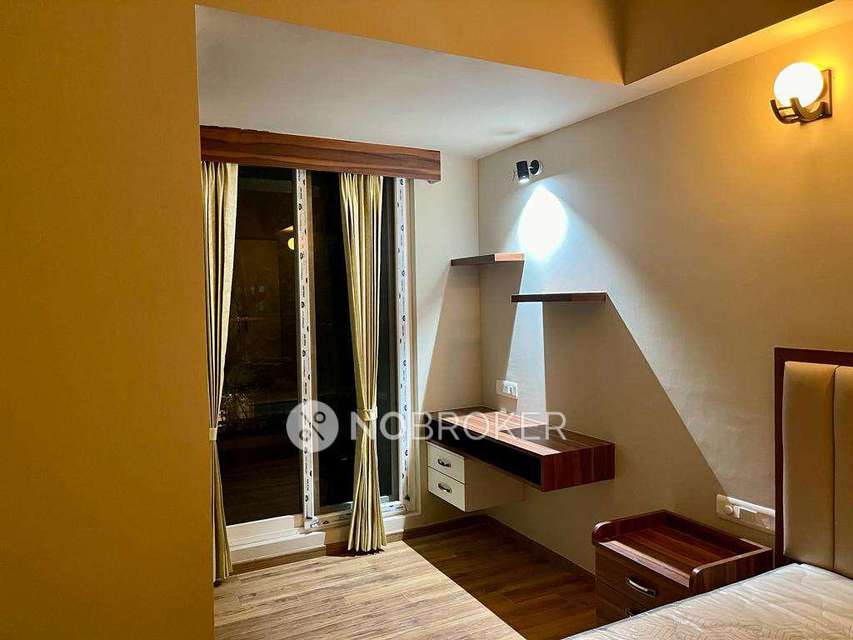 4+ BHK Flat In Kmb La Palazzo For Sale  In Hsr Layout