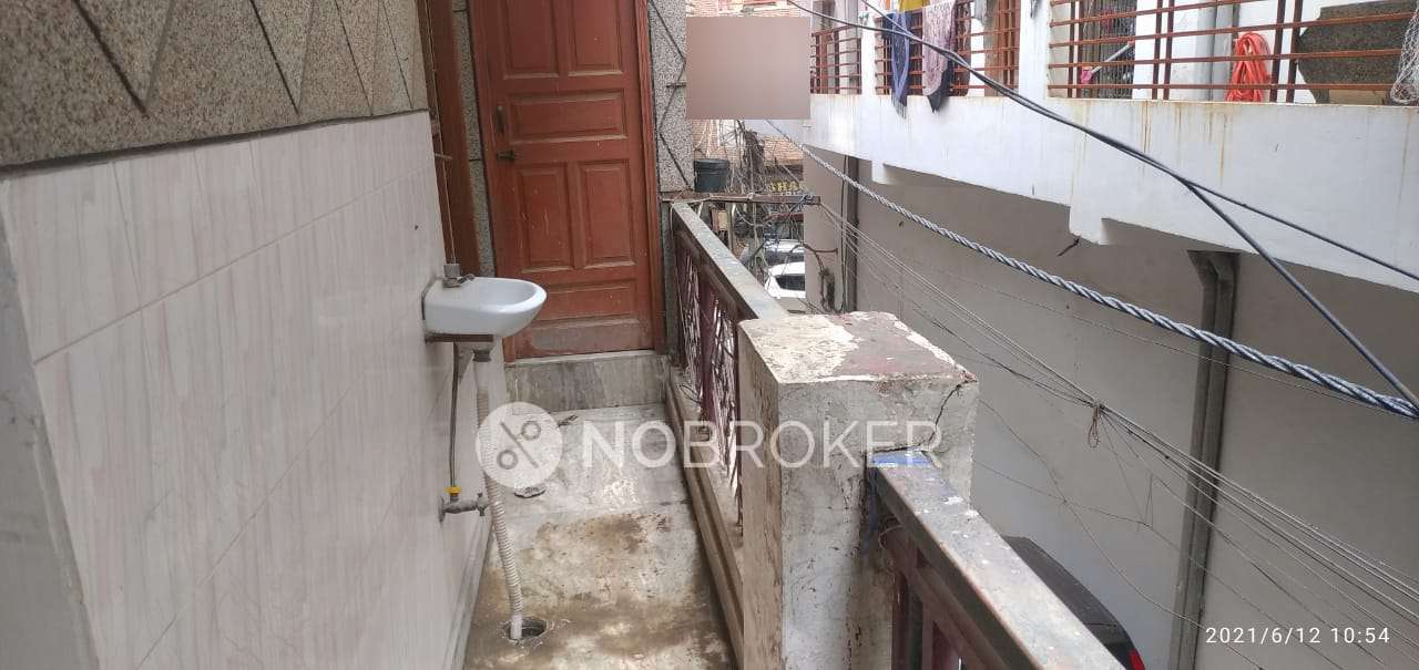 4+ BHK House For Sale  In 104, Vijay Vihar, Block-g, Milap Nagar, Uttam Nagar, New Delhi, Delhi, 110059, India