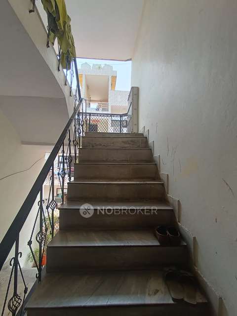 2 BHK Flat In Roof Rights For Sale  In Mayur Vihar