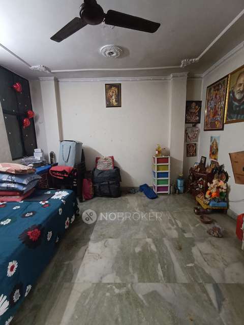 2 BHK Flat In Roof Rights For Sale  In Mayur Vihar