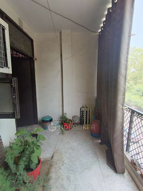 2 BHK Flat In Roof Rights For Sale  In Mayur Vihar