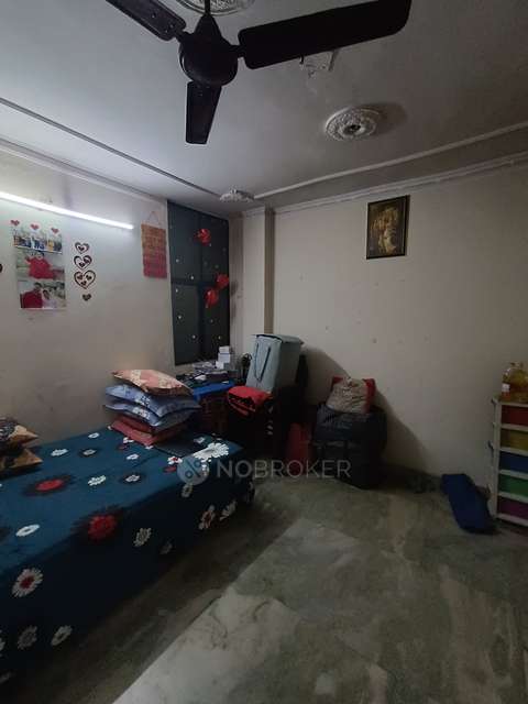 2 BHK Flat In Roof Rights For Sale  In Mayur Vihar