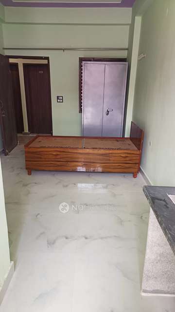 1 RK Flat for Rent  In Sector 13