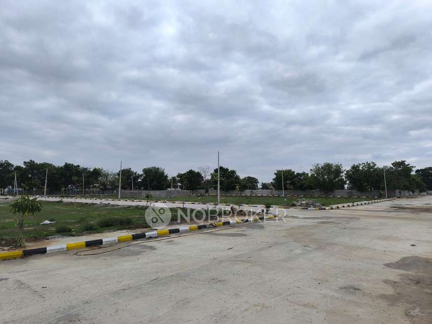 Plot For Sale  In Highway Capital In Sadashivpet