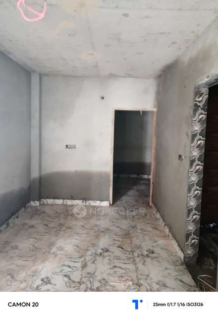 2 BHK Flat In Standalone Building  For Sale  In Patparganj