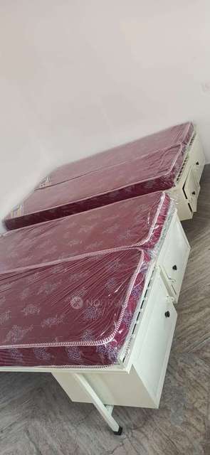 PG for Girls in Begumpet