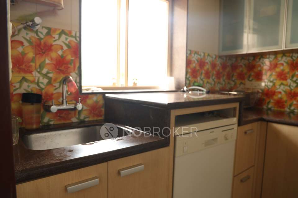 2 BHK Flat In Hanuman Sharan For Sale  In Cumballa Hill