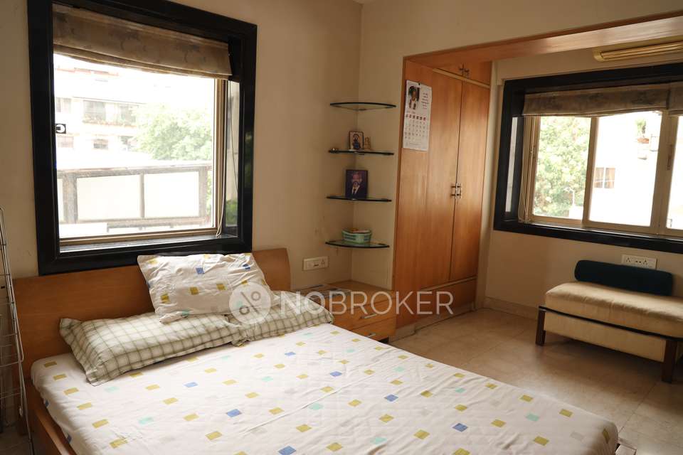 2 BHK Flat In Hanuman Sharan For Sale  In Cumballa Hill