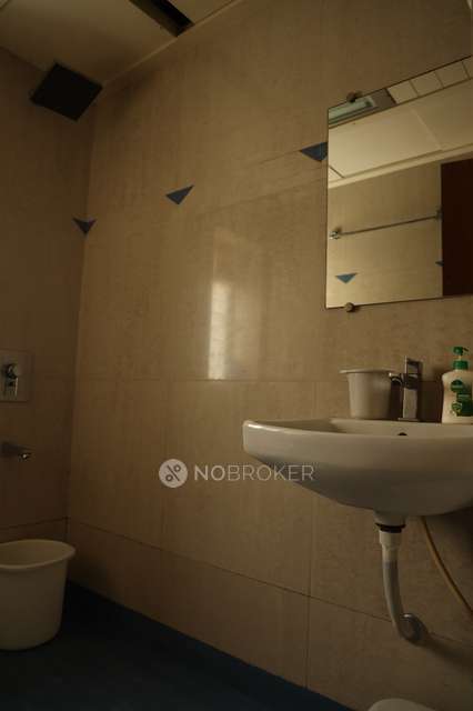 2 BHK Flat In Hanuman Sharan For Sale  In Cumballa Hill