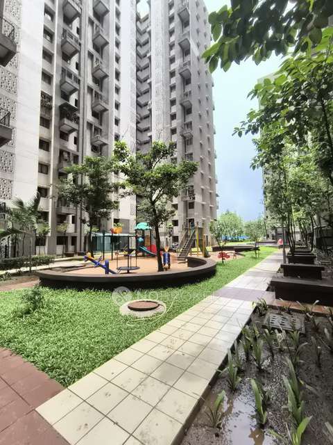 3 BHK Flat In Lodha Lakeshore Greens For Sale  In Taloja