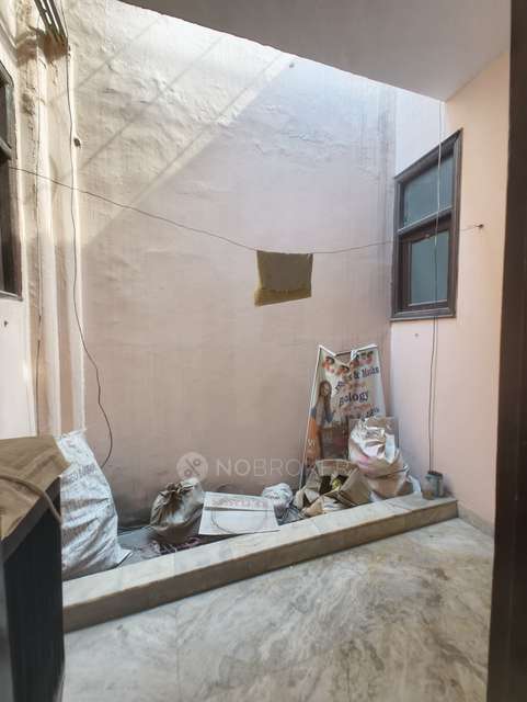 3 BHK Flat In Crpf Camp  For Sale  In Vikaspuri