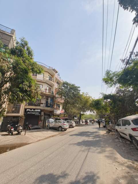 3 BHK Flat In Crpf Camp  For Sale  In Vikaspuri