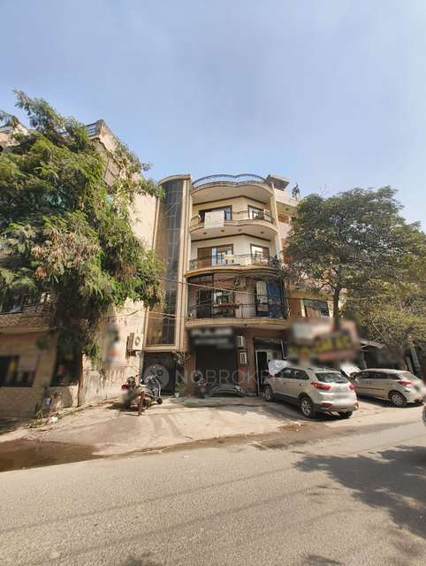 3 BHK Flat In Crpf Camp  For Sale  In Vikaspuri