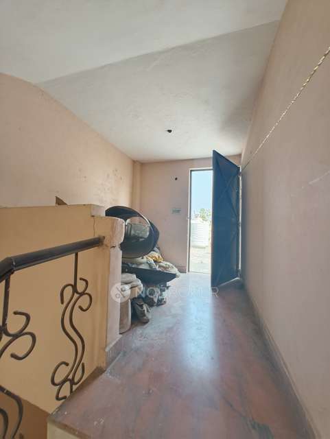 3 BHK Flat In Crpf Camp  For Sale  In Vikaspuri