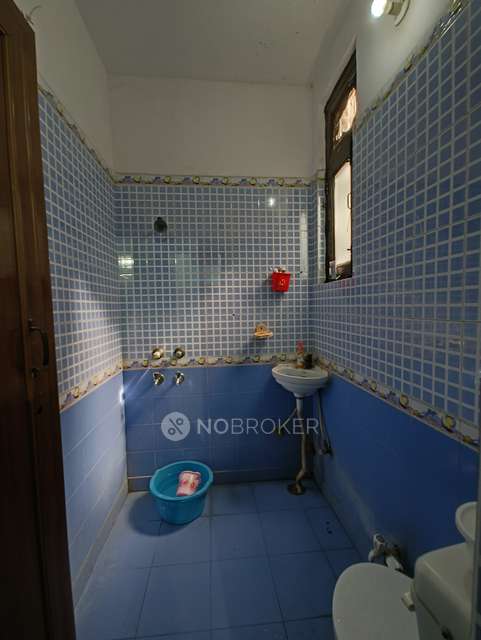 3 BHK Flat In Crpf Camp  For Sale  In Vikaspuri