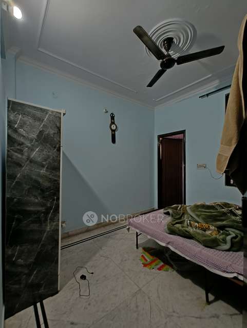 3 BHK Flat In Crpf Camp  For Sale  In Vikaspuri