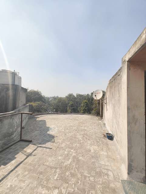 3 BHK Flat In Crpf Camp  For Sale  In Vikaspuri