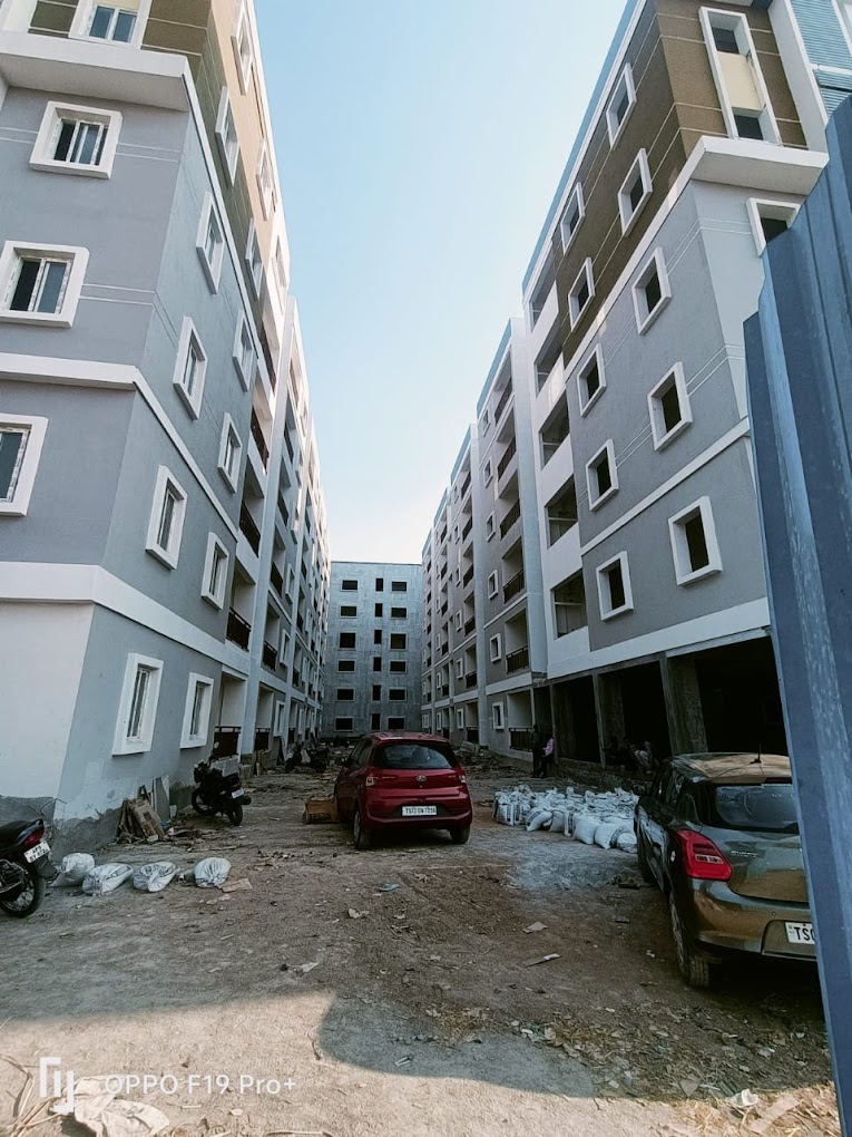 Endeco Lakeview Apartments