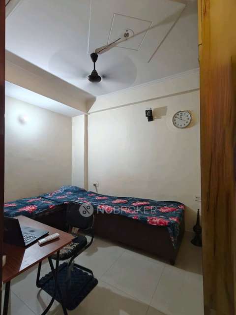 2 BHK Flat In Bharat Residency For Sale  In 730a, Jharsa, Saini Pura, Sector 40, Gurugram, Haryana 122001, India