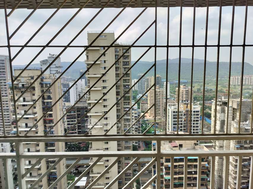 4 BHK Flat In B Chopda Oval Apartments For Sale  In Kharghar