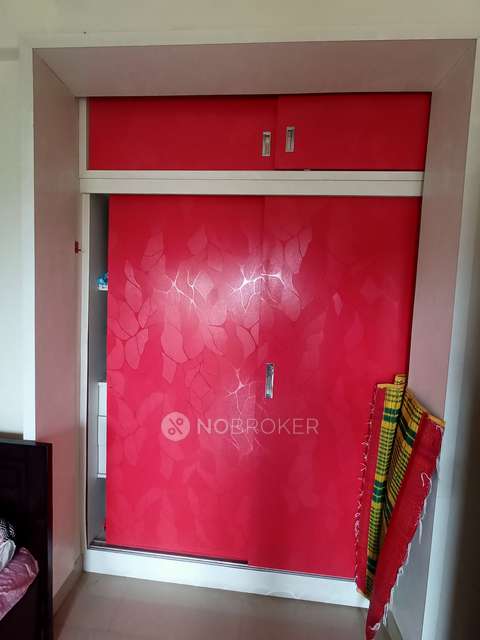 2 BHK Flat In Peninsula Pinnacles For Sale  In Sarjapur