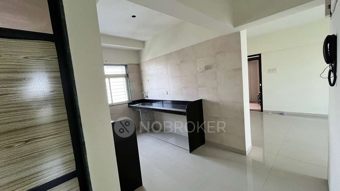2 BHK Flat In Standalone Building  For Sale  In Mulund East