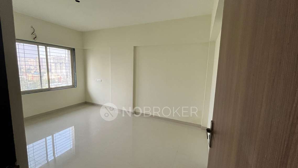 2 BHK Flat In Standalone Building  For Sale  In Mulund East