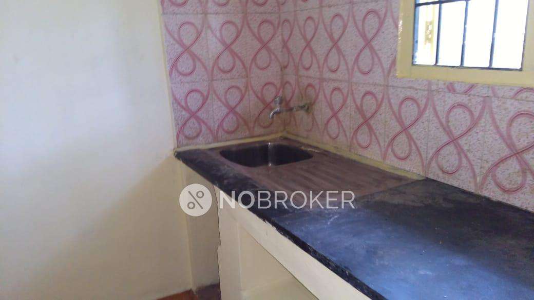 2 BHK Flat In Ganesh Apparment For Sale  In Valasaravakkam