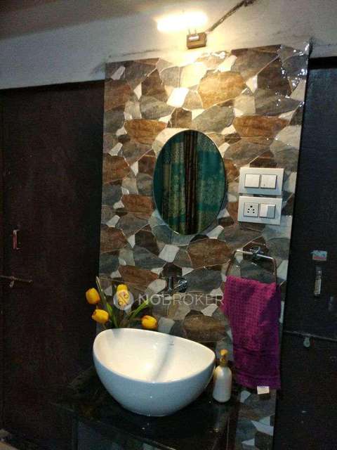 2 BHK Flat In Durrani Complex for Rent  In Kondhwa