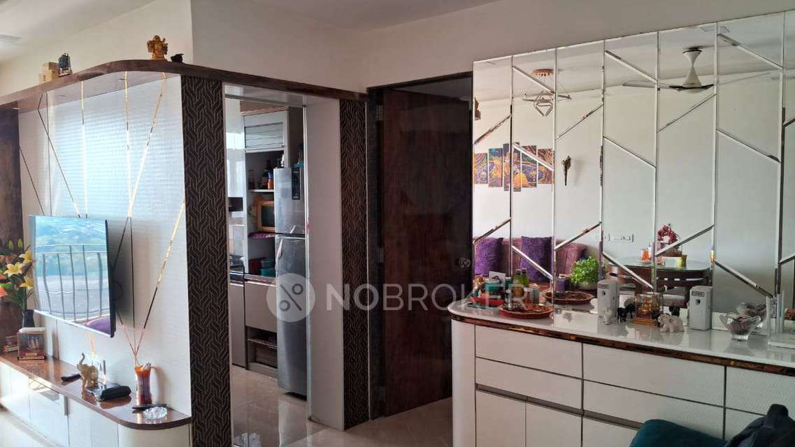 2 BHK Flat In Siddhivinayak Chs, For Sale  In Borivali East