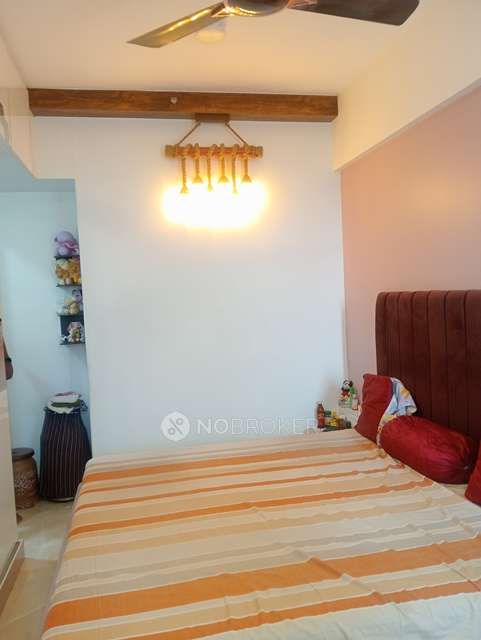 2 BHK Flat In Siddhivinayak Chs, For Sale  In Borivali East