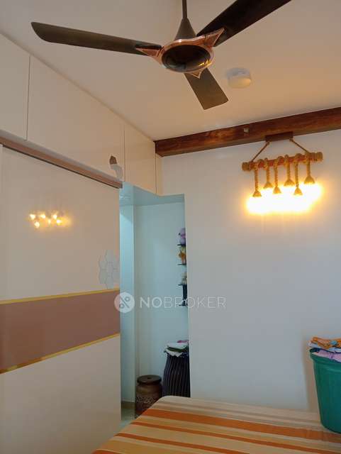 2 BHK Flat In Siddhivinayak Chs, For Sale  In Borivali East