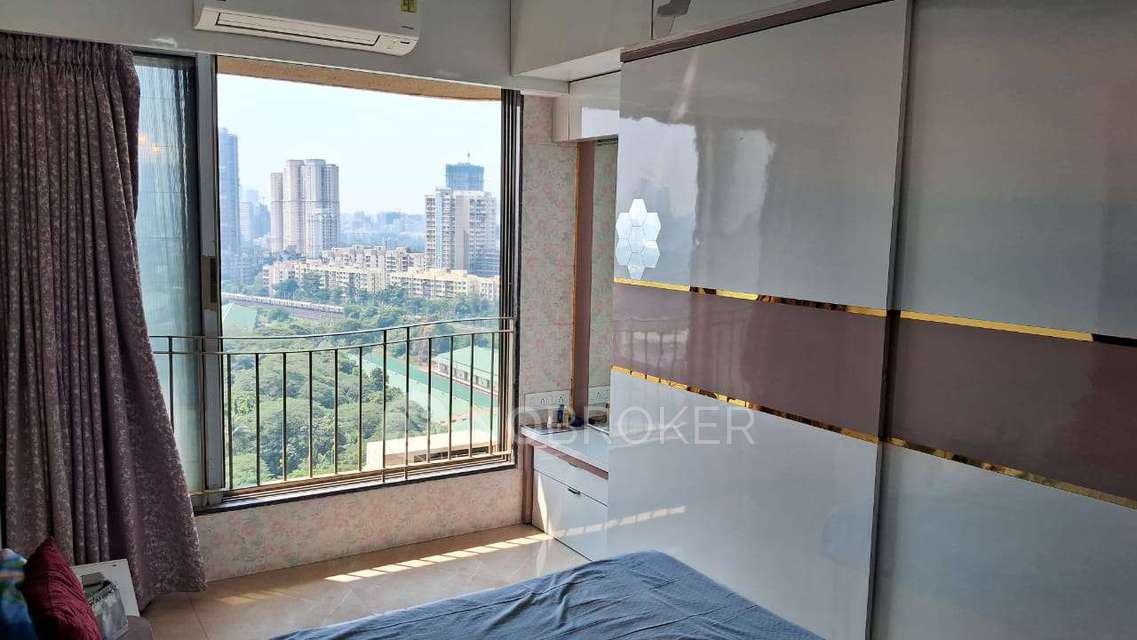2 BHK Flat In Siddhivinayak Chs, For Sale  In Borivali East