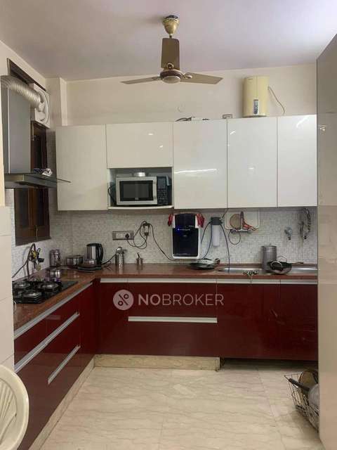 4+ BHK Flat For Sale  In Janakpuri
